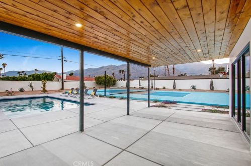 1827 Racquet Club Rd, Palm Springs, CA 92262-2616
