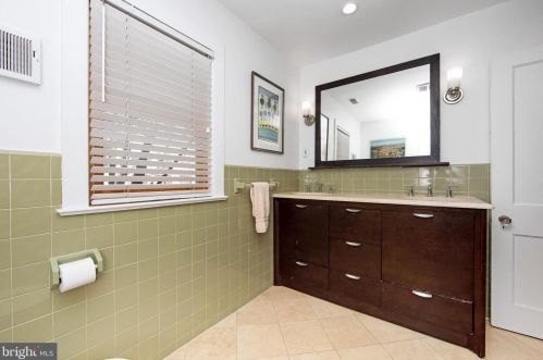 139 Marne Ave, Haddonfield NJ 08033-1444 exterior