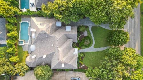 6130 Desco Dr, Dallas, TX 75225-1903