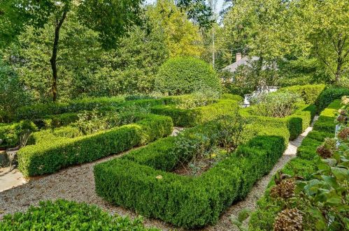 10 Habersham Way, Atlanta GA  30305-2800 exterior