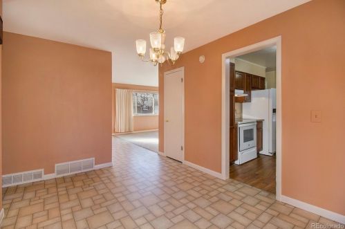 7285 Tamarac St, Englewood CO 80112-1882 exterior