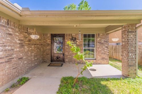 2518 20th St, Fort Worth, TX 76106-6614