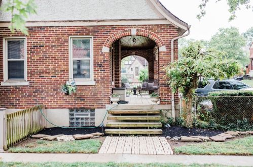 1348 Covedale Ave, Cincinnati OH  45238-3860 exterior