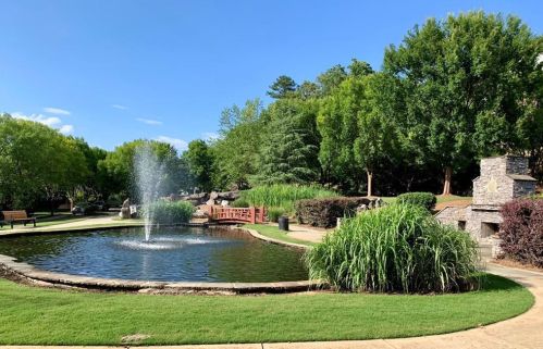 1654 Carr Cir, Atlanta GA  30318-2780 exterior