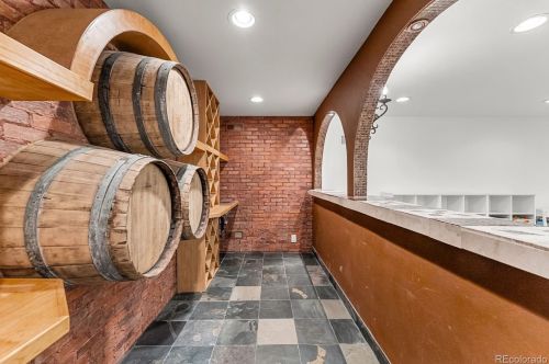 4930 Clarkson St, Englewood CO  80113-7008 exterior