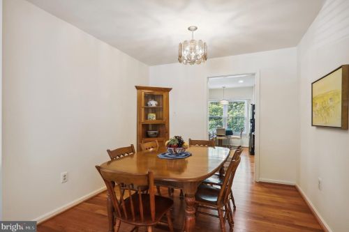 4 Casino Ct, Silver Spring MD 20906-5953 exterior