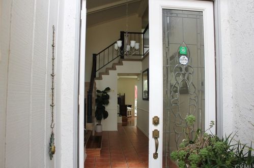 7181 Drake Dr, Anaheim, CA 92807-4526