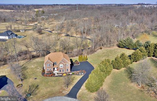 58 Brighton Pl, Charles Town, WV 25414-2580