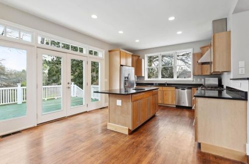 2849 Ashford Rd, Atlanta GA  30319-3258 exterior