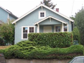 132 55th St, Seattle WA  98105-3734 exterior