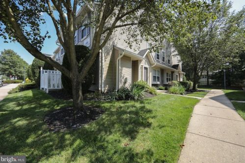 304 Coventry Way, Mount Laurel NJ  08054-6702 exterior