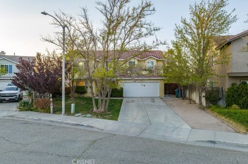 6351 Avenue, Lancaster CA  93535-7845 exterior