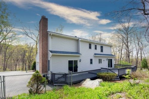 99 Catswamp Rd, Hackettstown NJ  07840-4642 exterior