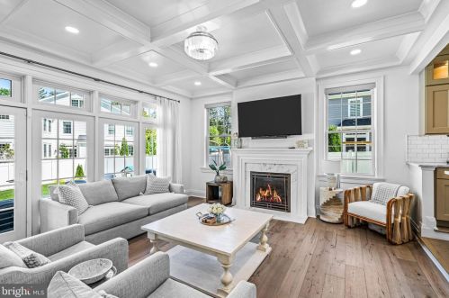 605 Warwick Rd, Tavistock NJ  08033-3926 exterior