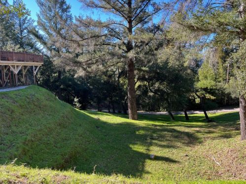 21951 Bear Creek Way, Los Gatos, CA 95033-9497