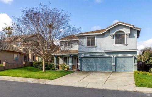 472 Crownpointe Cir, Vacaville, CA 95687-5556