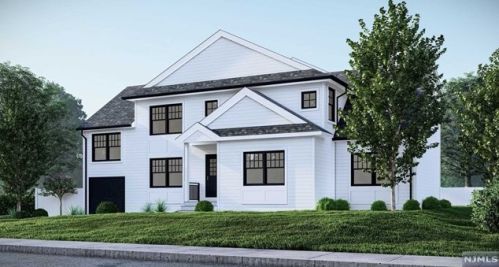 74 Gaynor Pl, Ridgewood, NJ 07452-3505