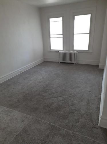 1125 Hamilton St, Allentown PA  18101-1056 exterior