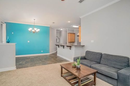 8609 Saranac Trl, Fort Worth TX  76118-7845 exterior