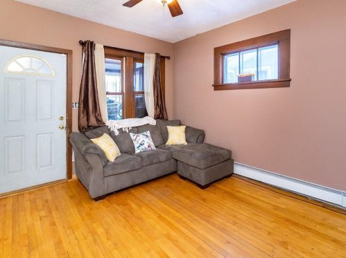 737 Desoto St, Saint Paul MN  55130-4215 exterior