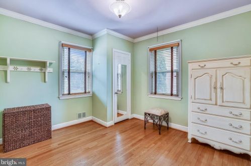 8917 Walden Rd, Silver Spring MD 20901-3530 exterior