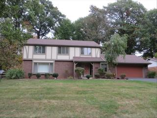 2117 Tanglewood Dr, Toledo, OH 43614-1025