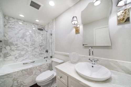 6070 Silverspur Trl, Anaheim CA  92807-4728 exterior