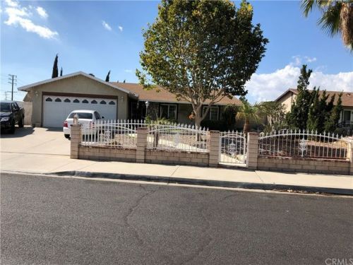 9684 Magnolia St, Bloomington, CA 92316-1438