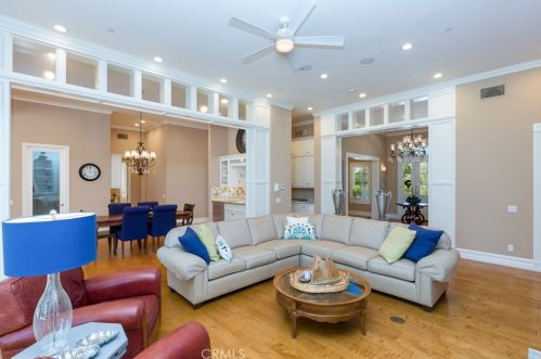 1015 Tiger Tail Dr, Riverside CA  92506-5423 exterior