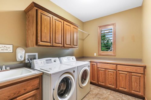 2232 Estates Dr, Saint Paul MN  55122-4038 exterior