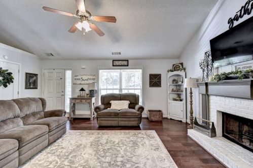 191 Laurel Oaks Ln, Jefferson GA  30549-5590 exterior