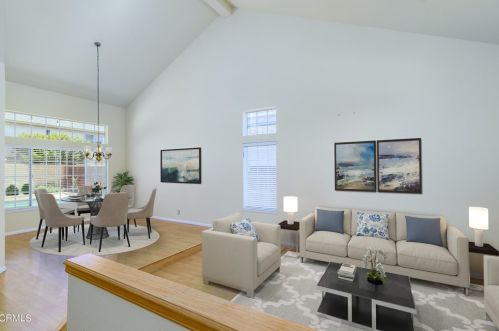 2121 Devonshire Dr, Oxnard, CA 93030-8720