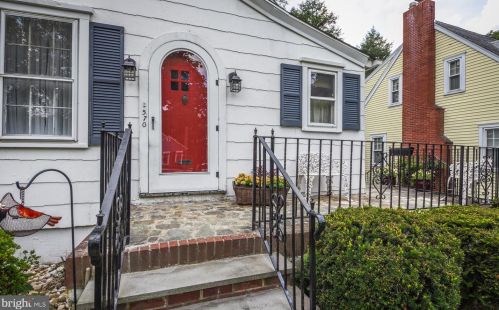 570 Cleardale Ave, Trenton, NJ 08618-2541
