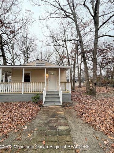 66 Poppy St, Browns Mills, NJ 08015-2336