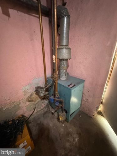 6829 Horrocks St, Philadelphia PA  19149-2213 exterior