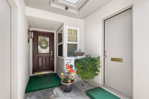 5562 Cerulean Ave, Garden Grove, CA 92845-2400