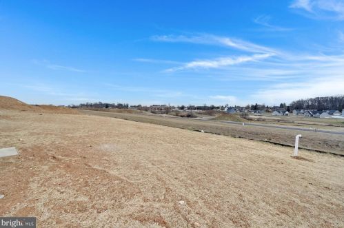 110 Stonewicke Dr, Hanover PA  17331 exterior