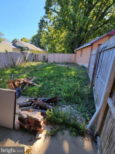 1123 Harrisburg Pike, Carlisle PA  17013-1618 exterior