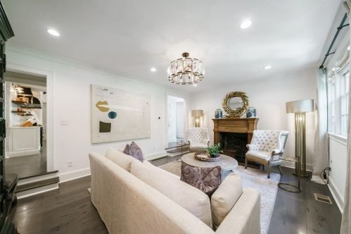 1574 Cave Rd, Atlanta GA  30327-3120 exterior