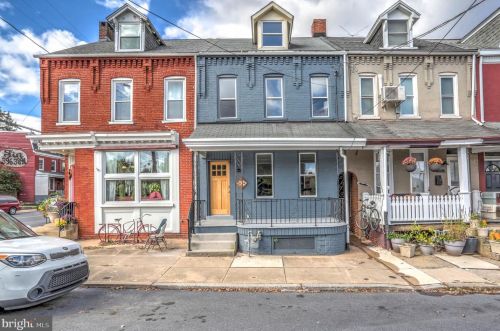 604 Mary St, Lancaster PA  17603-2819 exterior