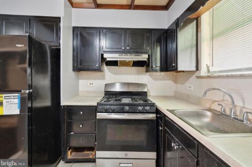 2210 Cantrell St, Philadelphia PA 19145-3307 exterior