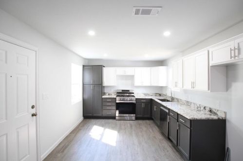 2540 Burton Ave, Fort Worth TX  76105-4614 exterior