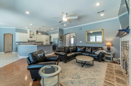 3417 Bay Breeze Ln, Fort Worth TX  76179-3846 exterior