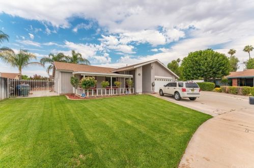 2715 Calle Loma Roja, Riverside, CA 92503-6204