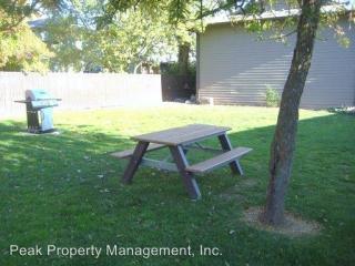 4491 Roethe Rd, Portland OR  97267-5710 exterior
