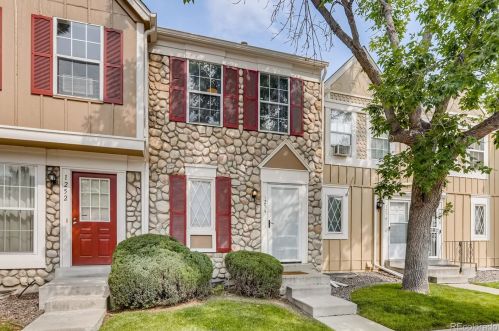 1254 Idalia St, Denver CO  80017-4088 exterior