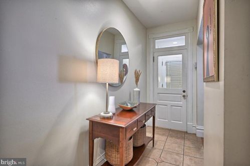 38 Vine St, Lancaster PA  17602-3549 exterior