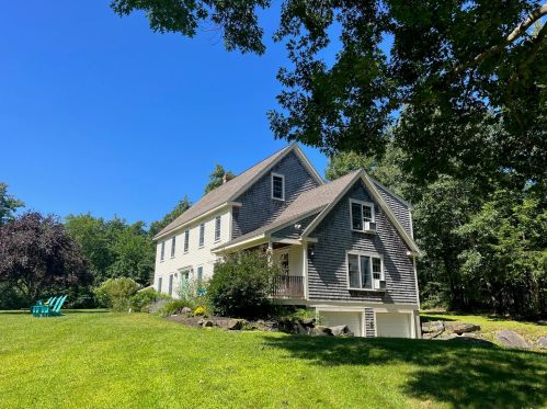 27 Stillwater Way, Barrington, NH 03825-7455