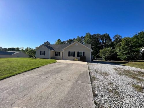 40 Dylans Ct, Porterdale, GA 30014-7456
