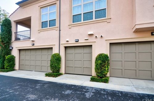 131 Kempton, Irvine CA  92620-2139 exterior